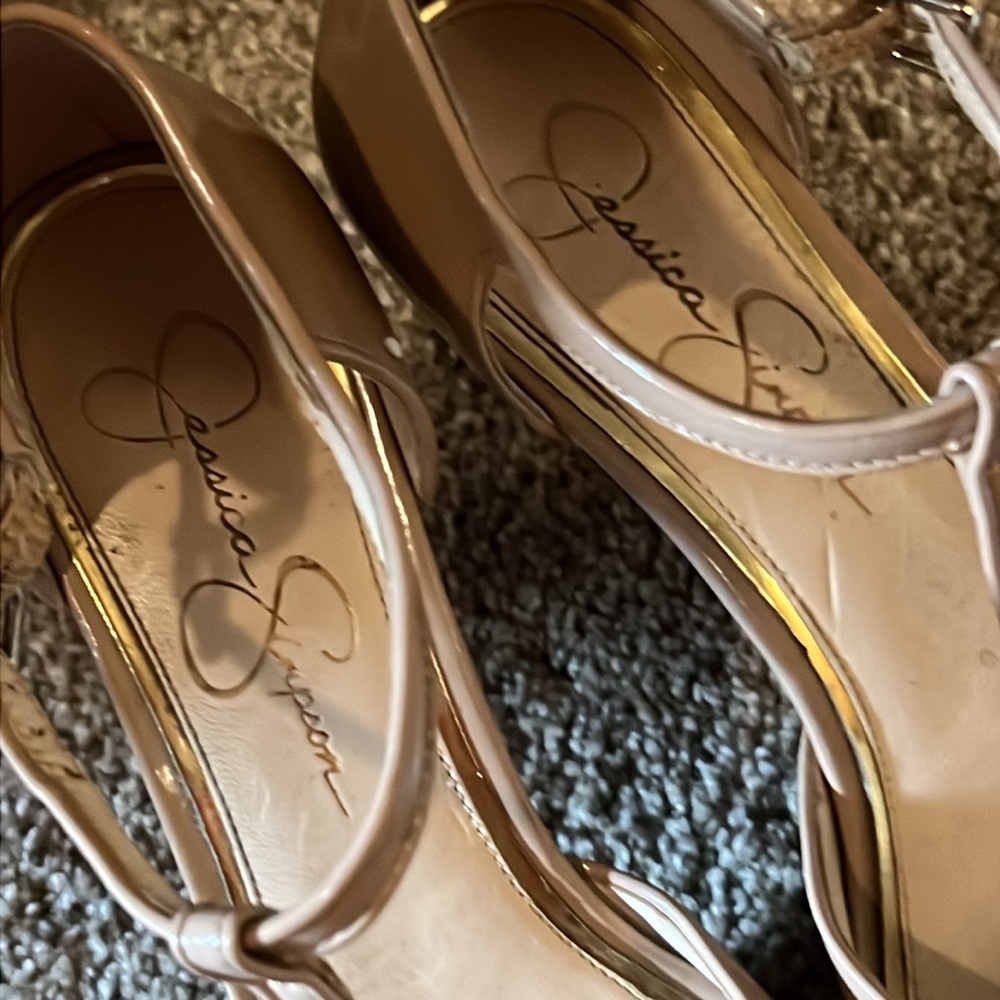Jessica Simpson nude patent leather high heels dress shoes 4.75” heel height 8.5 - Picture 9 of 12